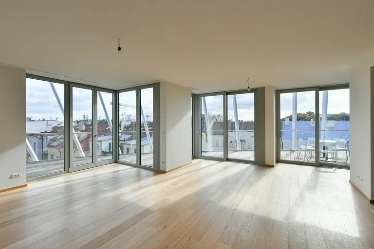 Holečkova, Smíchov - Prague 5 | Rent, Apartment, Three-bedroom (4+kk), 348 m²