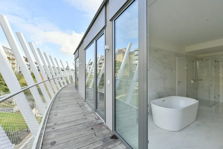 Holečkova, Smíchov - Prague 5 | Rent, Apartment, Three-bedroom (4+kk), 348 m²