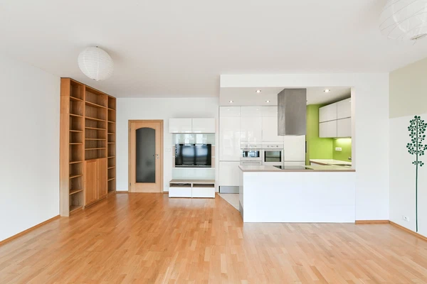 Heinemannova, Dejvice - Prague 6 | Rent, Apartment, Three-bedroom (4+kk), 96 m²