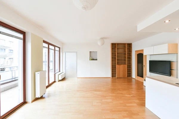 Heinemannova, Dejvice - Prague 6 | Rent, Apartment, Three-bedroom (4+kk), 96 m²