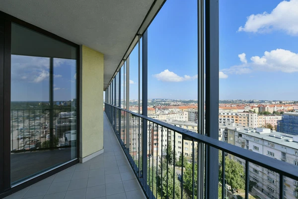 Ke Kapslovně, Žižkov - Prague 3 | Rent, Apartment, Two-bedroom (3+kk), 100 m²