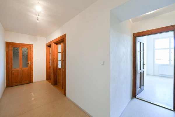 náměstí Dr. Václava Holého, Libeň - Prague 8 | Rent, Apartment, One-bedroom (2+1), 70 m²