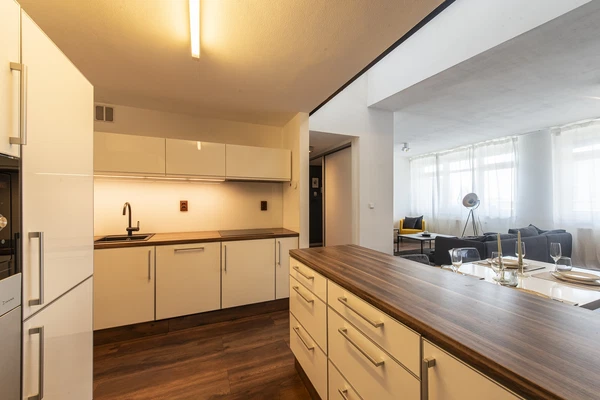 Zadunajská cesta, Petržalka - Bratislava V | Sale, Apartment, Three-bedroom (4+1), 118 m²