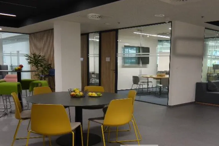 Radlická, Smíchov - Prague 5 | Rent, Office space, 646 m²