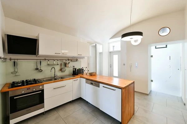 Chlumova, Žižkov - Prague 3 | Rent, Apartment, Studio (1+1), 50 m²