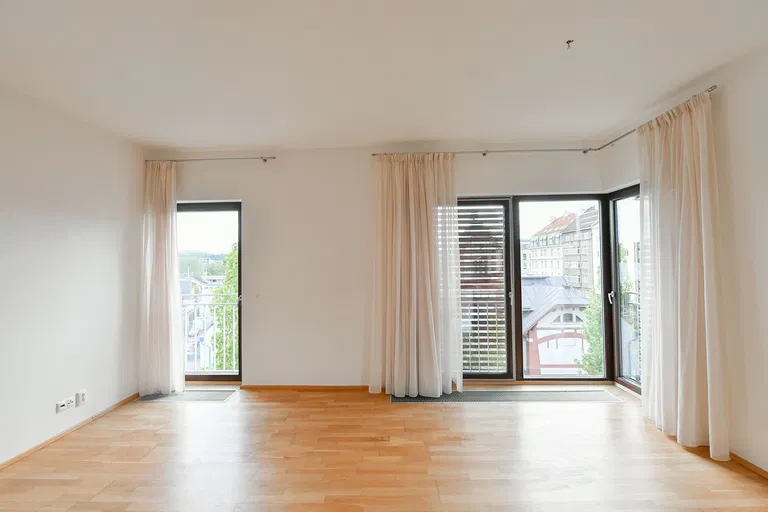 Jankovcova, Holešovice - Prague 7 | Rent, Apartment, Two-bedroom (3+kk), 94 m²