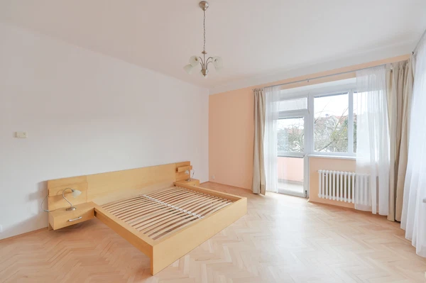 Krocínovská, Dejvice - Prague 6 | Rent, Apartment, Three-bedroom (4+1), 150 m²