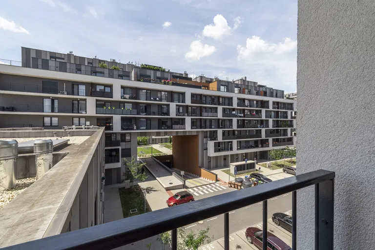 Zuzany Chalupovej, Petržalka - Bratislava V | Pronájem, Byt, 4+1, 83 m²