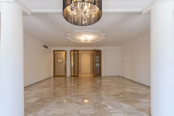 Hlboká cesta, Staré Mesto - Bratislava I | Rent, Apartment, Two-bedroom (3+kk), 146 m²