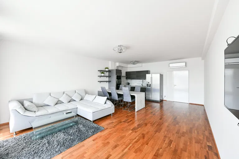 Švédská, Smíchov - Prague 5 | Rent, Apartment, Two-bedroom (3+kk), 117 m²
