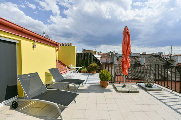 Kolínská, Vinohrady - Prague 3 | Rent, Apartment, Three-bedroom (4+kk), 110 m²