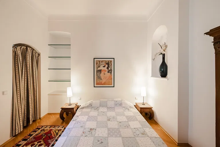Vlašská, Malá Strana - Prague 1 | Rent, Apartment, One-bedroom (2+kk), 69 m²