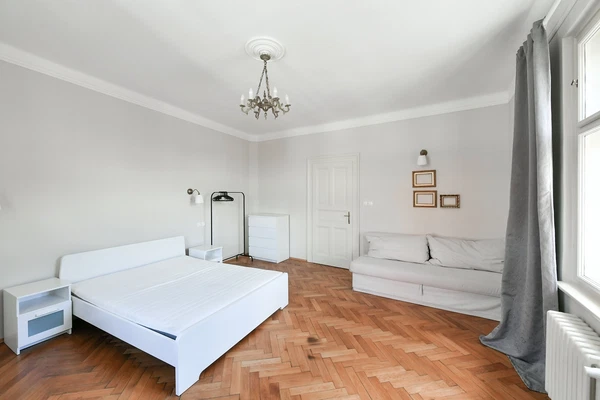 Školská, Nové Město - Prague 1 | Rent, Apartment, Two-bedroom (3+1), 95 m²