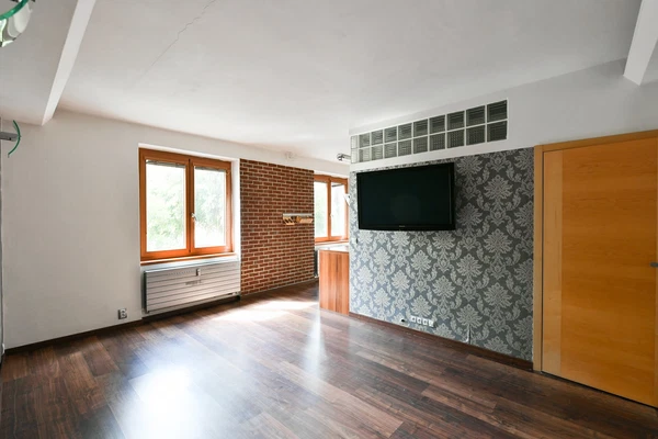 Donatellova, Strašnice - Prague 10 | Rent, Apartment, Two-bedroom (3+kk), 85 m²