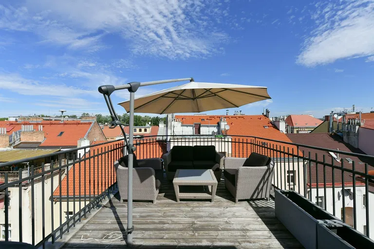 Roháčova, Žižkov - Prague 3 | Rent, Apartment, Three-bedroom (4+1), 231 m²