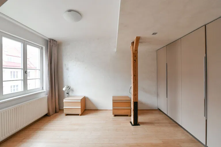 Roháčova, Žižkov - Prague 3 | Rent, Apartment, Three-bedroom (4+1), 231 m²