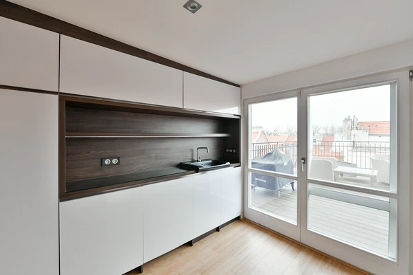 Roháčova, Žižkov - Prague 3 | Rent, Apartment, Three-bedroom (4+1), 212 m²