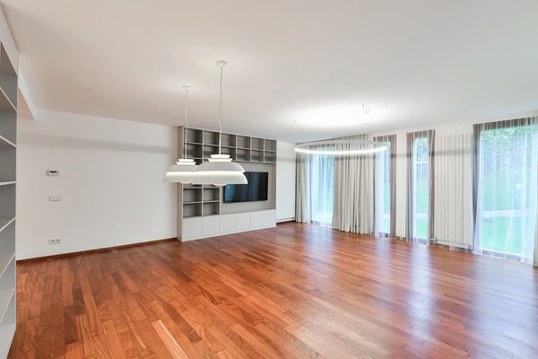 Pod Kaštany, Bubeneč - Prague 6 | Rent, Apartment, Three-bedroom (4+kk), 147 m²