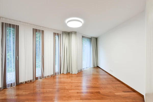 Pod Kaštany, Bubeneč - Prague 6 | Rent, Apartment, Three-bedroom (4+kk), 147 m²