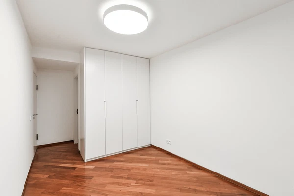 Pod Kaštany, Bubeneč - Prague 6 | Rent, Apartment, Three-bedroom (4+kk), 147 m²