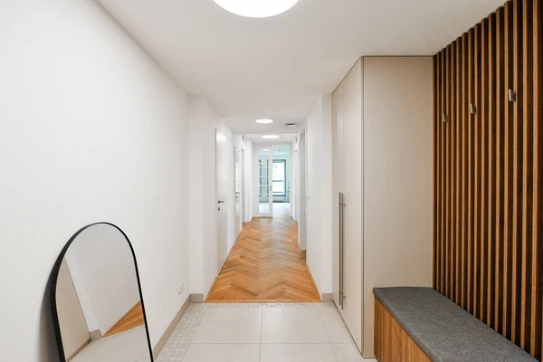 Hradešínská, Vinohrady - Praha 10 | Pronájem, Byt, 3+kk, 173 m²