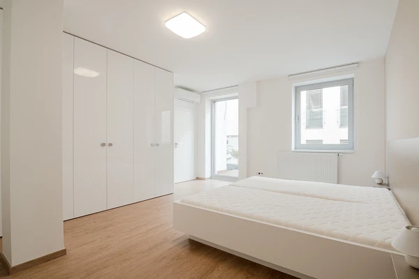 Tajovského, Staré Mesto - Bratislava I | Pronájem, Byt, 3+kk, 128 m²