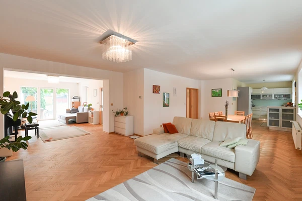 Legionářů, Ďáblice - Prague 8 | Rent, House, Four-bedroom (5+kk), 240 m²