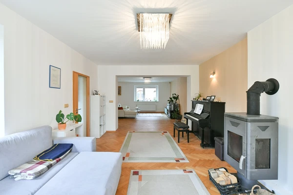 Legionářů, Ďáblice - Prague 8 | Rent, House, Four-bedroom (5+kk), 240 m²