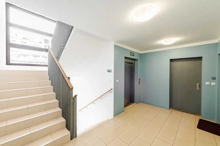 Korunní, Vinohrady - Prague 10 | Rent, Apartment, Studio (1+kk), 50 m²