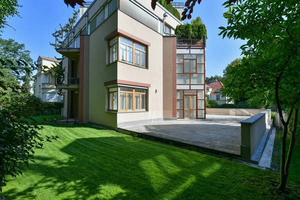 V Tišině, Bubeneč - Praha 6 | Pronájem, Byt, 4+1, 180 m²