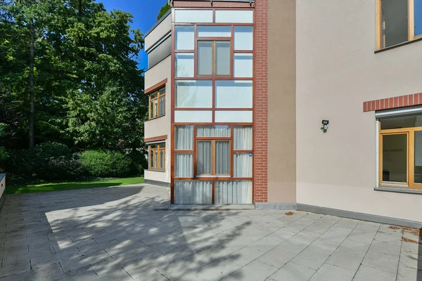 V Tišině, Bubeneč - Praha 6 | Pronájem, Byt, 4+1, 180 m²