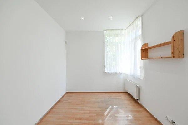 V Tišině, Bubeneč - Praha 6 | Pronájem, Byt, 4+1, 180 m²