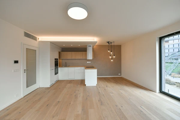 Smrčkova, Libeň - Prague 8 | Rent, Apartment, Two-bedroom (3+kk), 92 m²