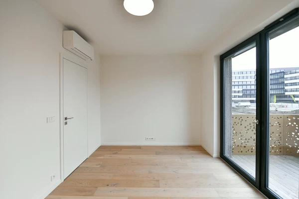 Smrčkova, Libeň - Prague 8 | Rent, Apartment, Two-bedroom (3+kk), 92 m²