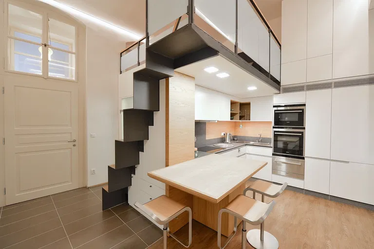 Vítězná, Malá Strana - Praha 1 | Pronájem, Byt, 3+1, 76 m²