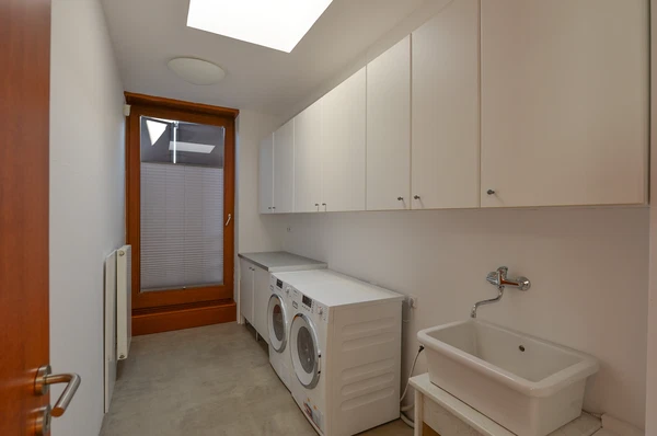 U Vojanky, Košíře - Praha 5 | Pronájem, Byt, 7+kk, 255 m²