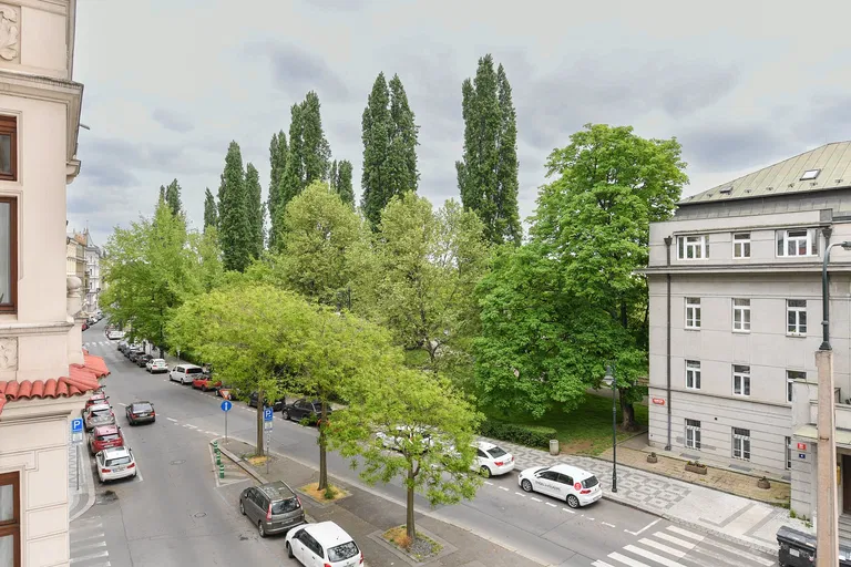 Janáčkovo nábřeží, Smíchov - Prague 5 | Rent, Apartment, Two-bedroom (3+1), 120 m²
