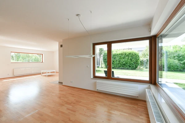 Vacínovská, Jinonice - Prague 5 | Rent, House, Five-bedroom (6+kk), 360 m²