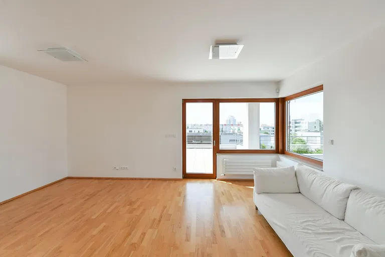 Vacínovská, Jinonice - Prague 5 | Rent, House, Five-bedroom (6+kk), 360 m²