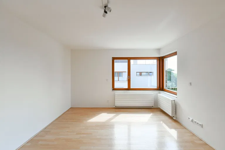 Vacínovská, Jinonice - Prague 5 | Rent, House, Five-bedroom (6+kk), 360 m²