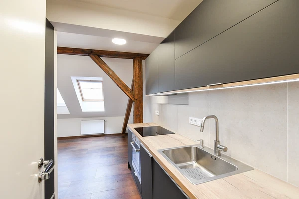 Spálená, Nové Město - Praha 1 | Pronájem, Byt, 2+kk, 42 m²