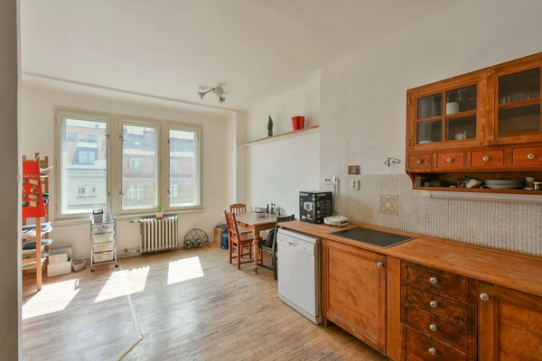 Radhošťská, Vinohrady - Prague 3 | Sale, Apartment, Two-bedroom (3+1), 102 m²