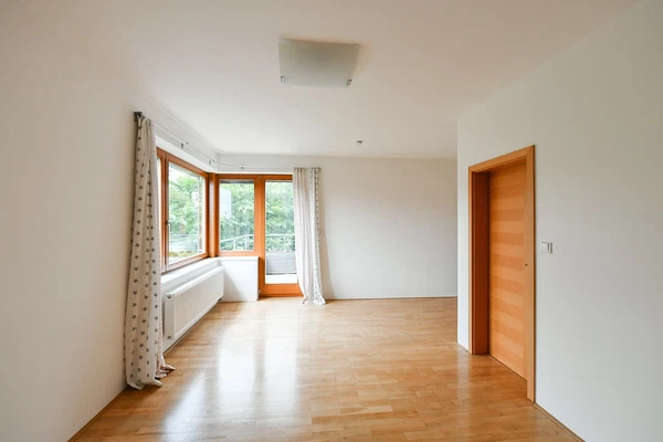 U Dětského hřiště, Jinonice - Prague 5 | Rent, House, Five-bedroom (6+kk), 350 m²