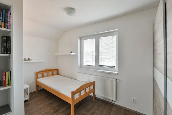 Na Svahu, Horoušany - Praha-východ | Rent, House, Three-bedroom (4+kk), 125 m²