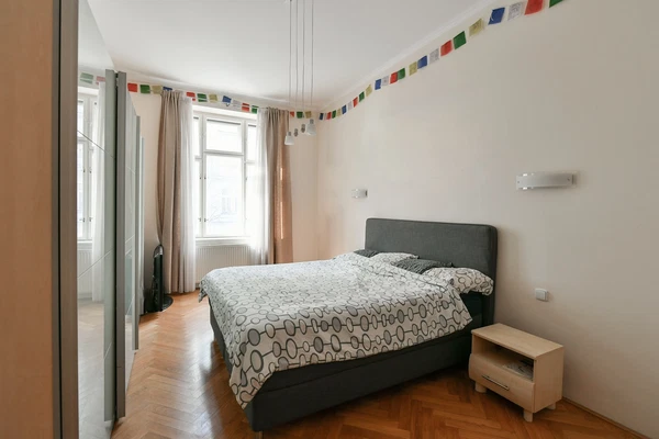 náměstí Jiřího z Poděbrad, Vinohrady - Praha 3 | Pronájem, Byt, 2+kk, 75 m²