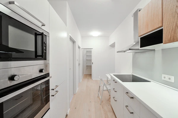 Lucemburská, Vinohrady - Prague 3 | Rent, Apartment, One-bedroom (2+kk), 54 m²