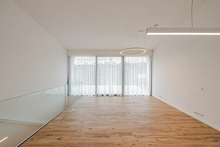 Na Dlážděnce, Troja - Prague 8 | Rent, House, Three-bedroom (4+kk), 218 m²