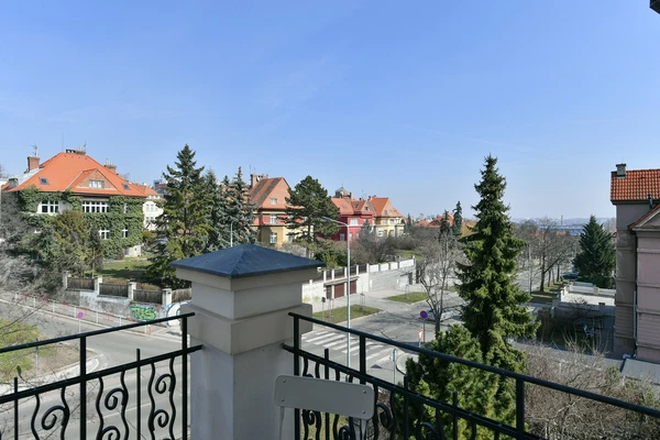 Benešovská, Vinohrady - Prague 10 | Rent, Apartment, Three-bedroom (4+1), 116 m²