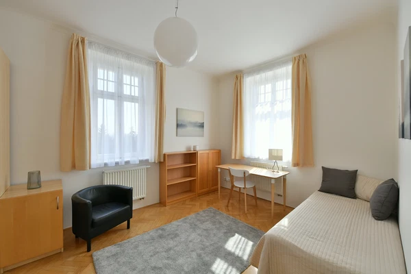 Benešovská, Vinohrady - Prague 10 | Rent, Apartment, Three-bedroom (4+1), 116 m²