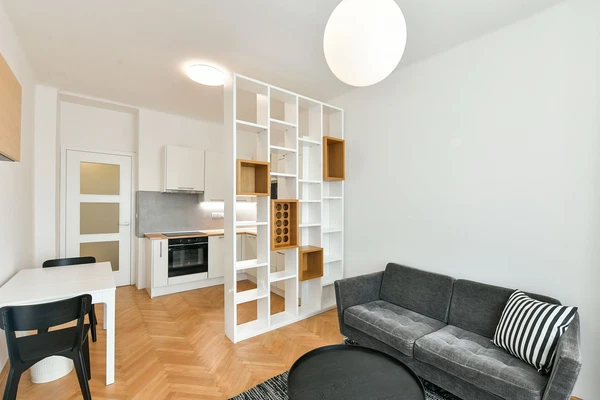 Hradešínská, Vinohrady - Praha 10 | Pronájem, Byt, 2+kk, 55 m²